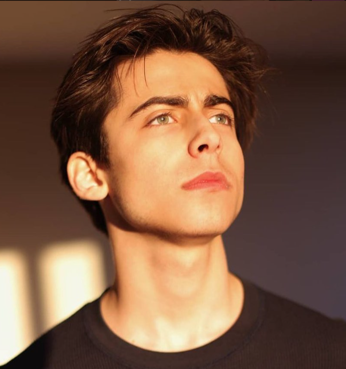 How Old is Aidan Gallagher