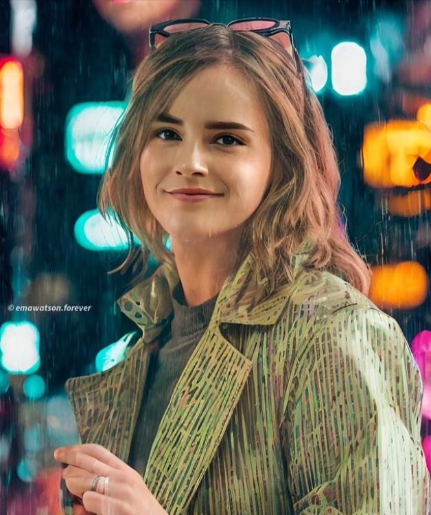 How Old is Emma Watson