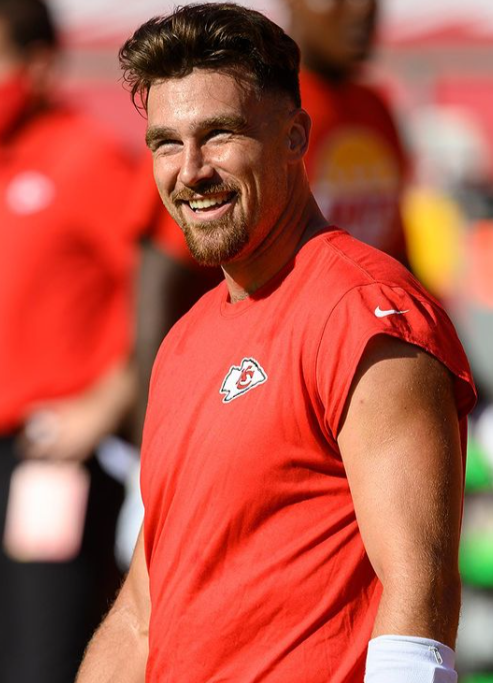 How Old is Travis Kelce