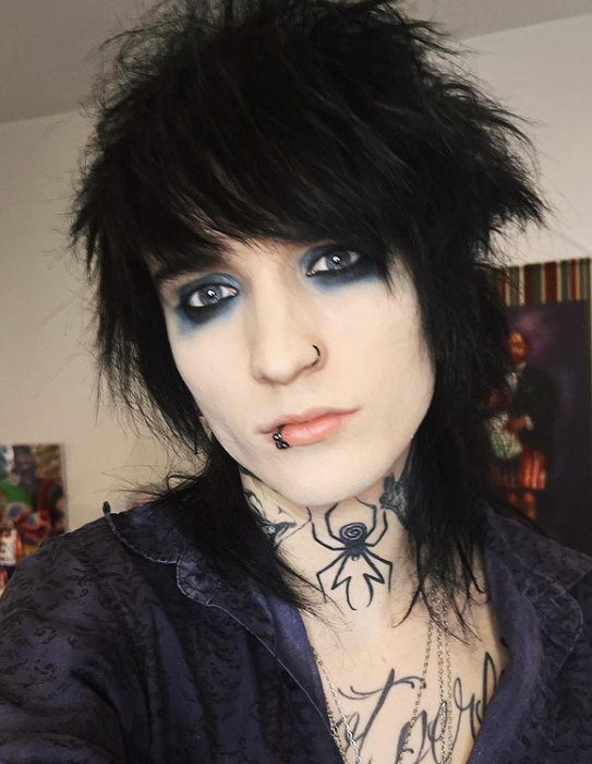 How Old Is Johnnie Guilbert