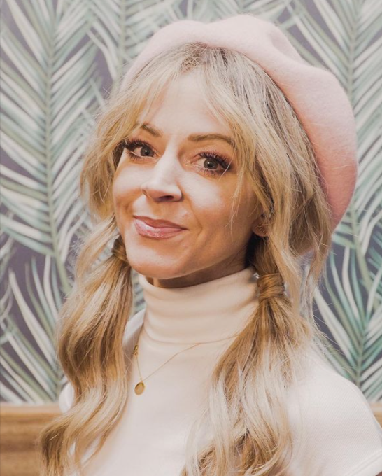 How old is Lindsey Stirling